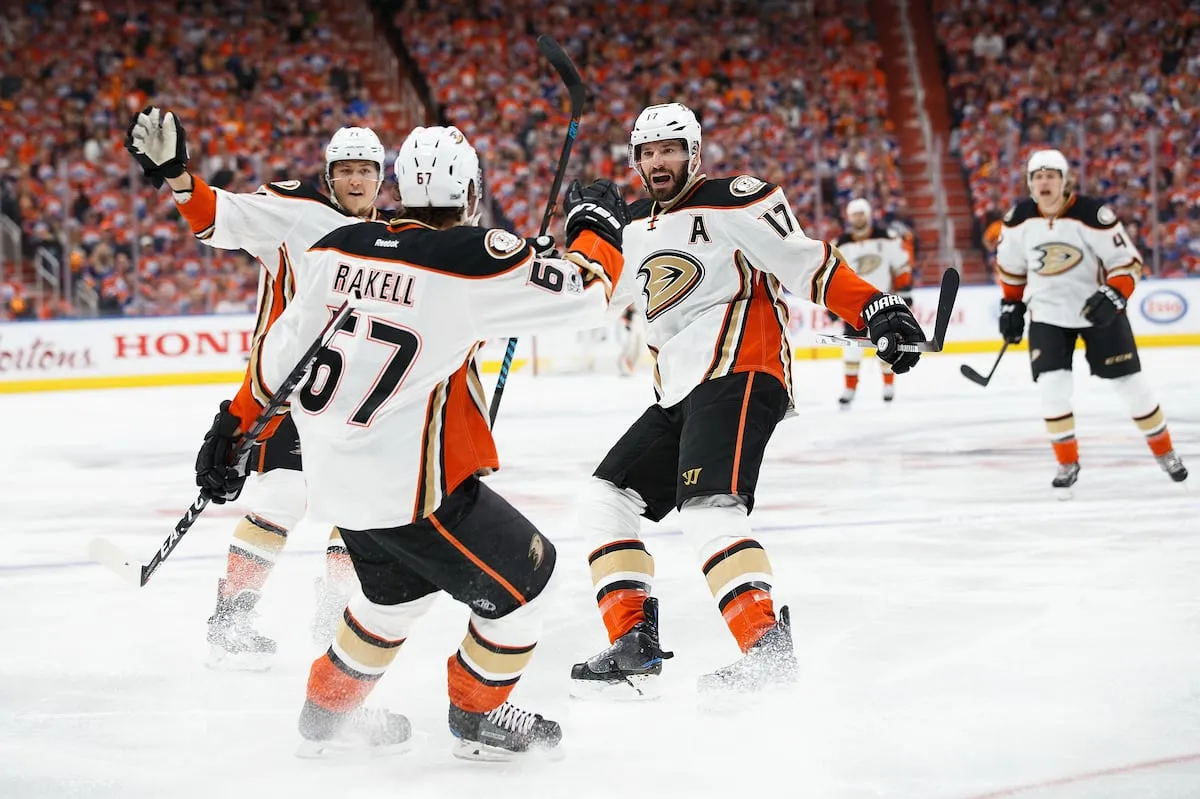 Ducks vs Oilers: A Crucial Showdown in the Pacific Division