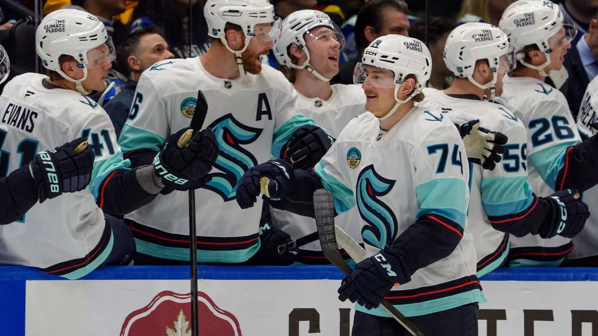 Kraken vs Canucks: A Shift in Momentum