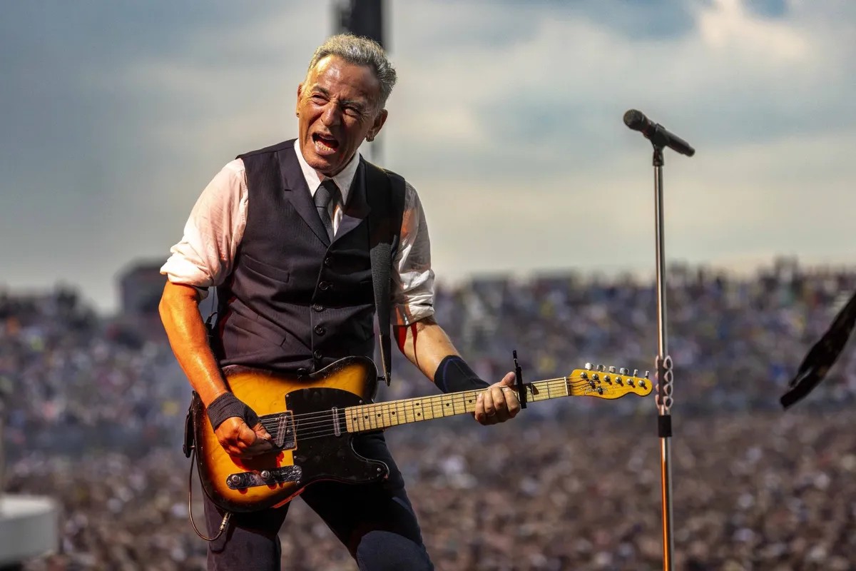 bruce springsteen — CA news