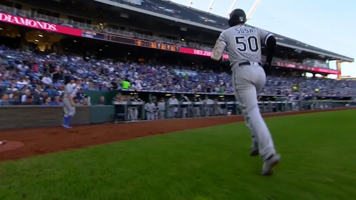 Lenyn Sosa’s Trade to the Blue Jays: A New Chapter or a Risky Gamble?