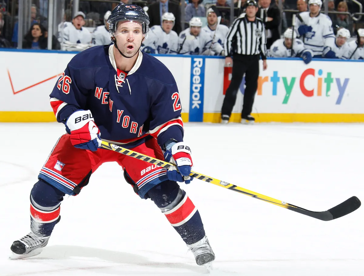 Martin St-Louis Highlights Brendan Gallagher’s Leadership Amidst Absence