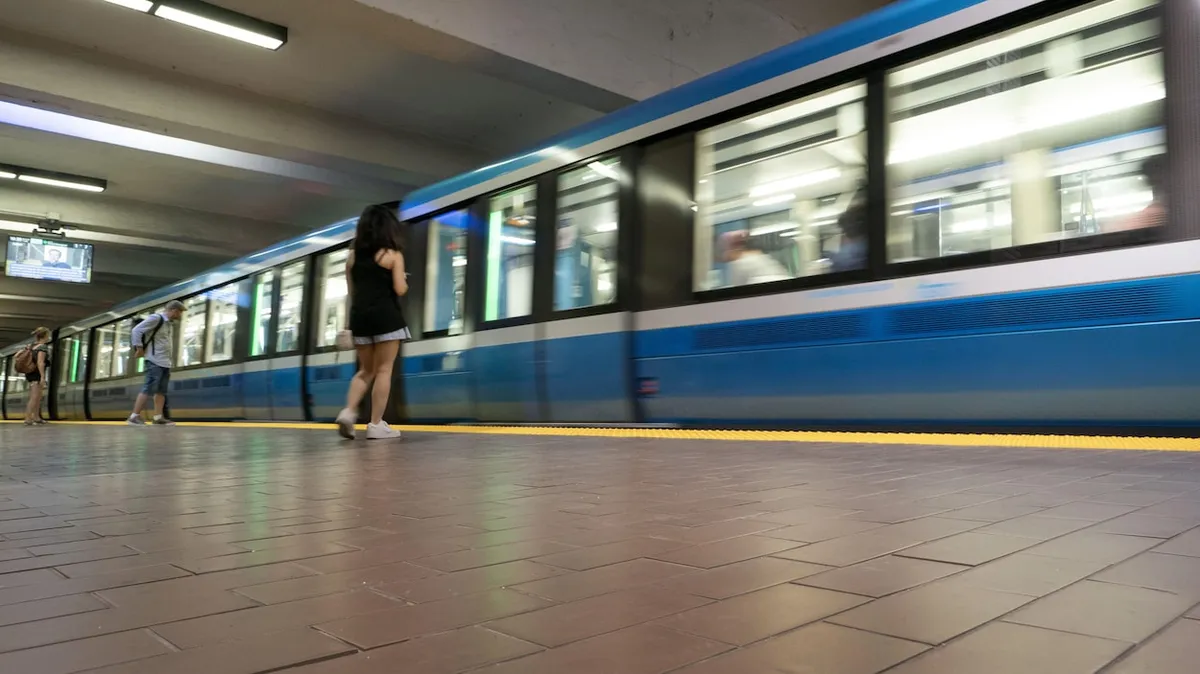 panne métro montréal — CA news
