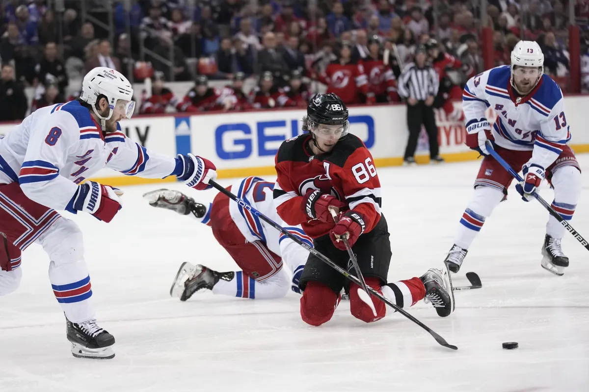 Rangers vs Stars: A Crucial Showdown as Playoff Spots Loom