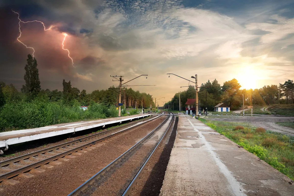 Winnipeg Weather: A Chilly April Day with Showers Ahead