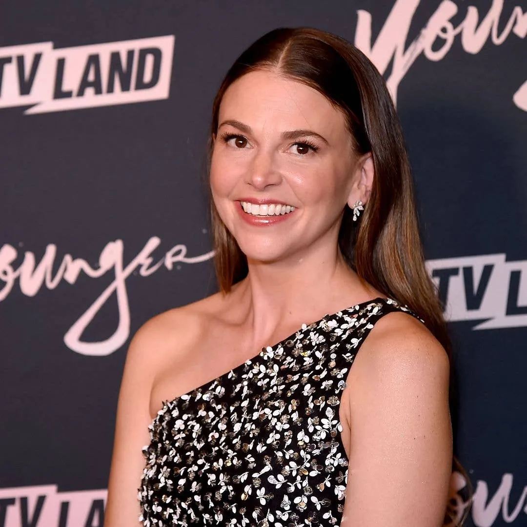 sutton foster — CA news