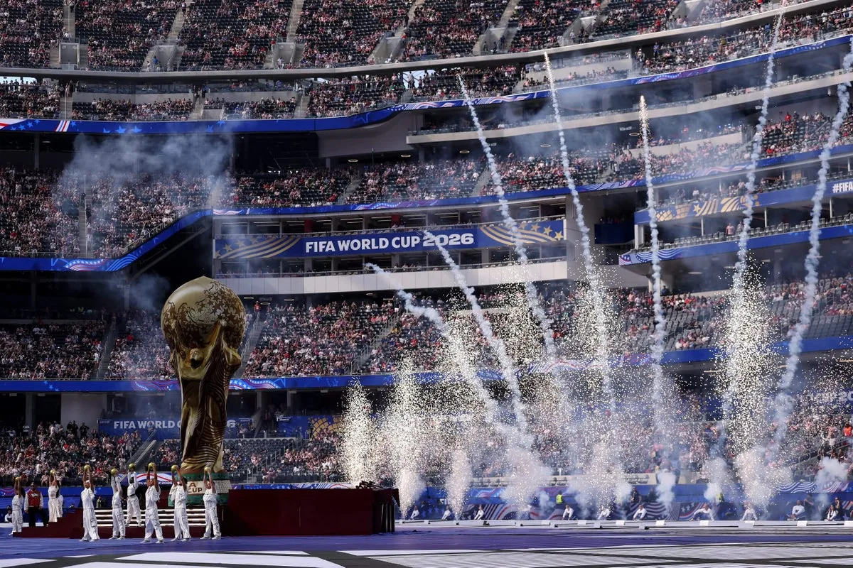 Colourful World Cup halftime performance brings out Shakira, Madonna and Justin Bieber