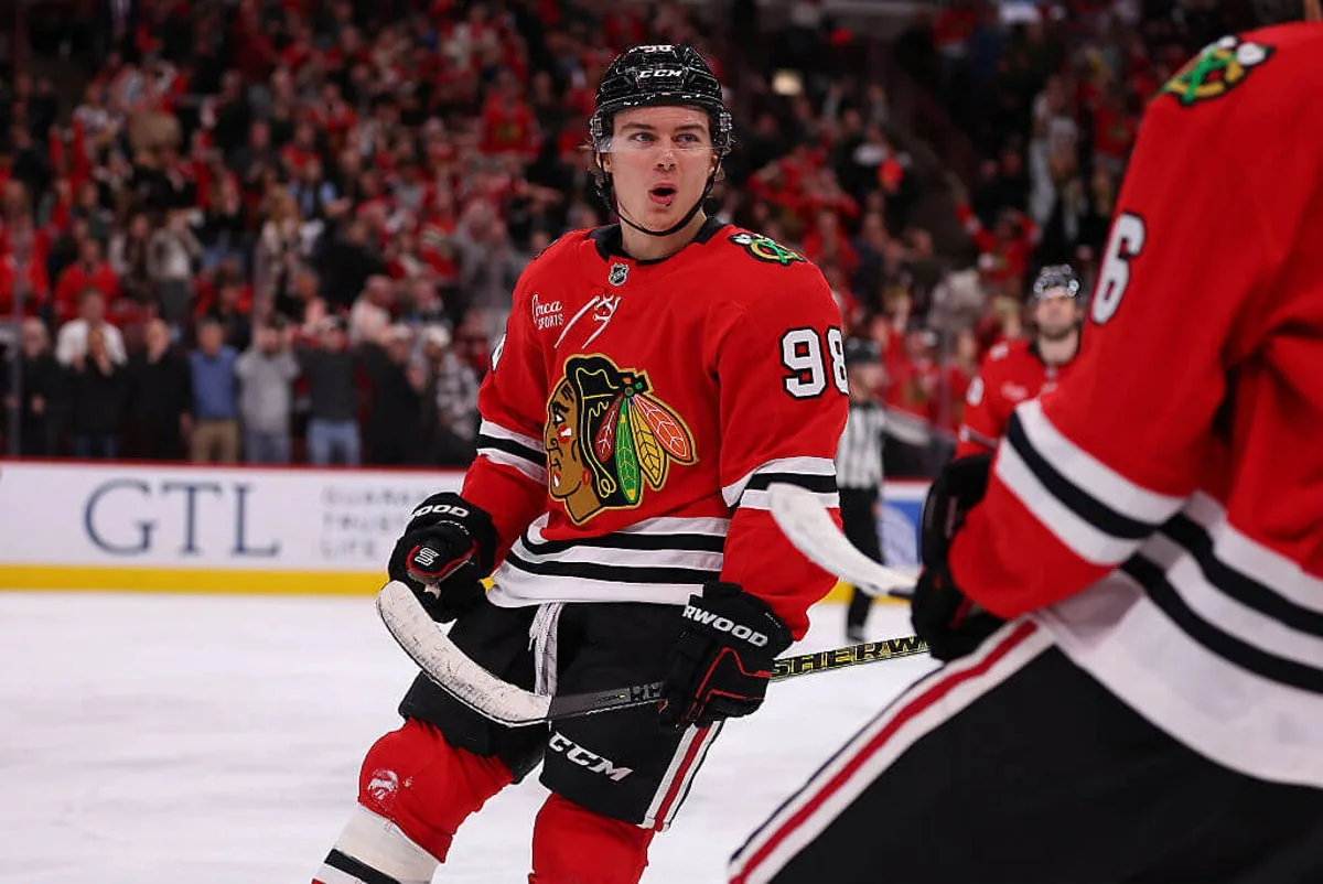 Blackhawks star Connor Bedard agrees to 5-year, $75M deal